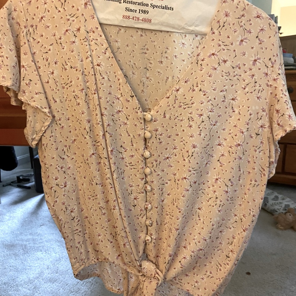 Shortsleeved blouse